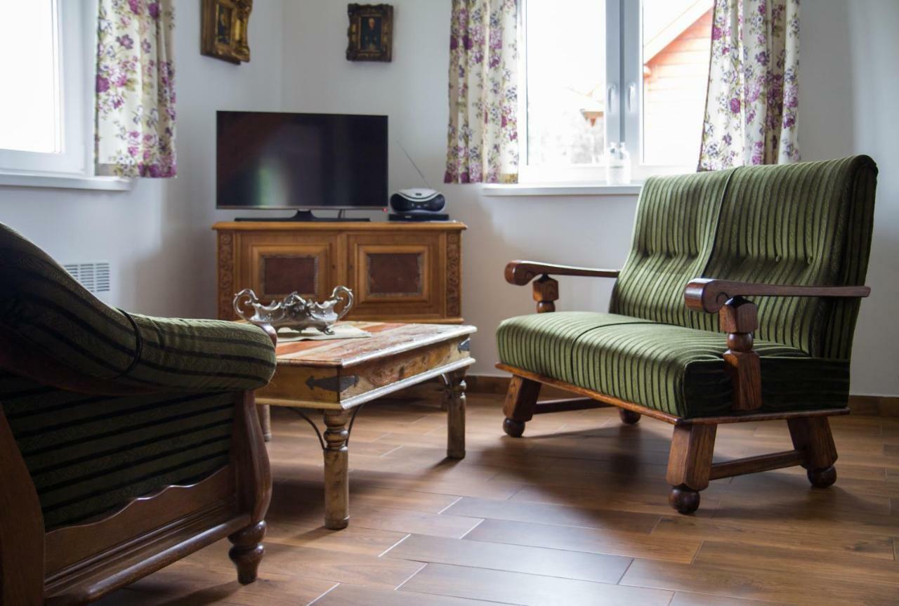 Brzezina Resort - Wille Żnin Esterno foto